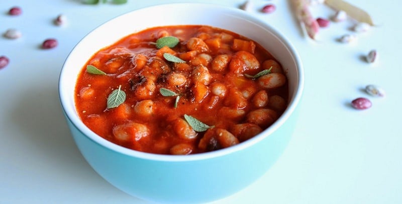 Фасоль в томатном соусе