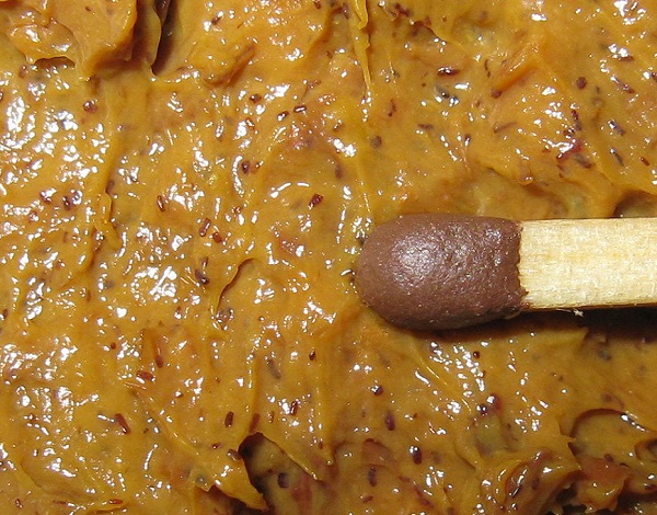 личинки в кале