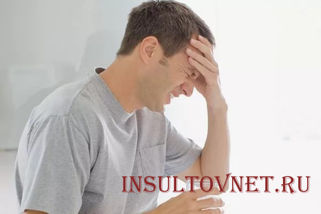 Кластерная правосторонняя боль