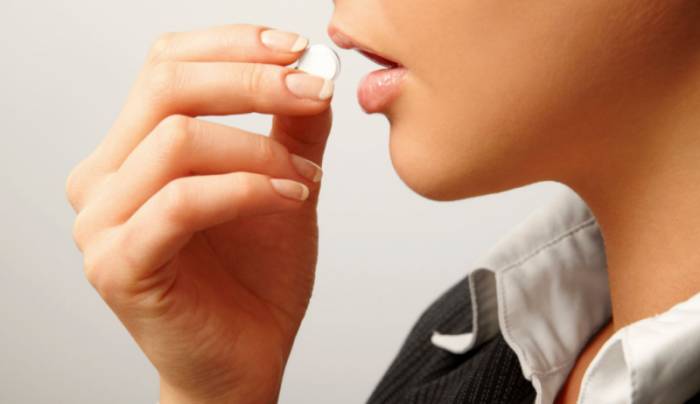 принимаем лекарство