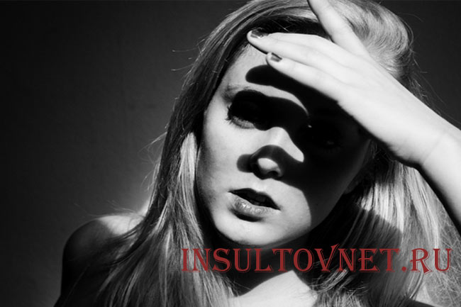 Боязнь света при сотрясении