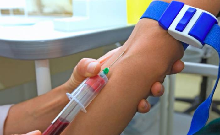 берем кровь на анализ