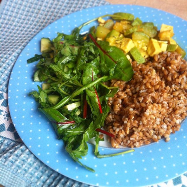 11363884_551621475000506_476690055_n