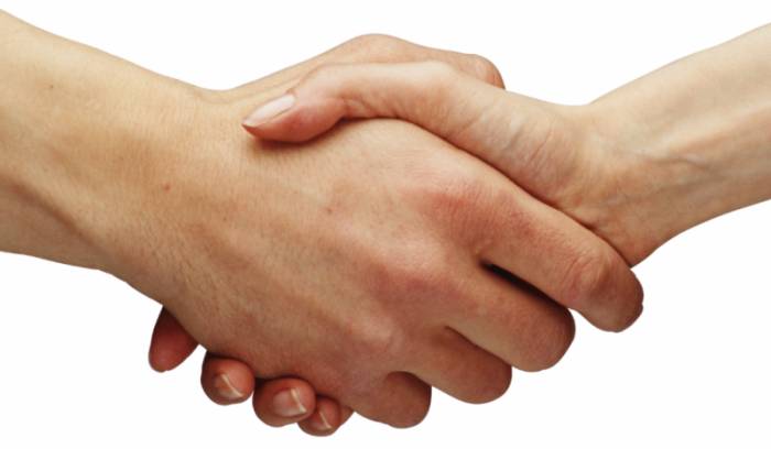 пожатие руки