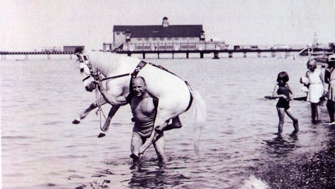 Александр Засс (Железный Самсон), сильнейший человек на Земле