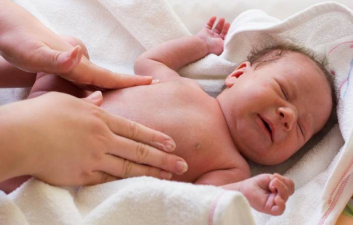 колики у грудничков