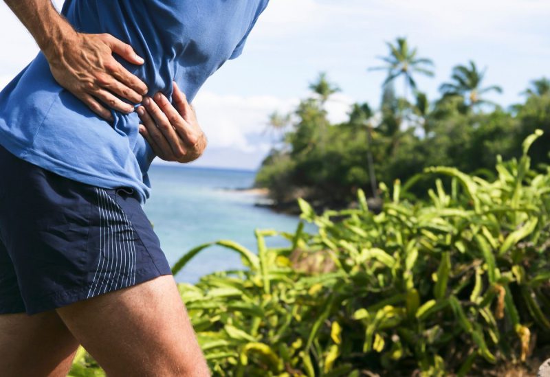 боли в боку