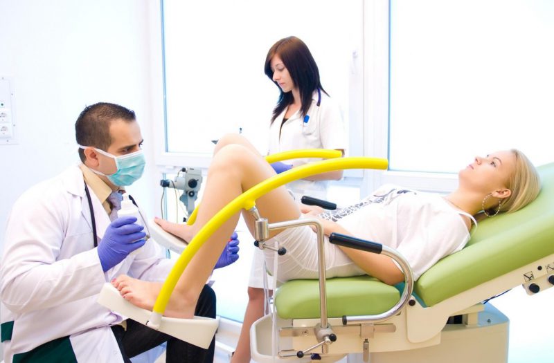 осмотр гинеколога