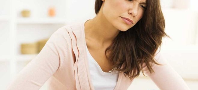 Может ли из-за глистов болеть живот