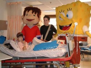 Пациент в больнице Вытяжение сустава для его разгрузки