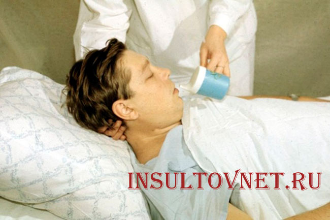 Помощь при рвоте