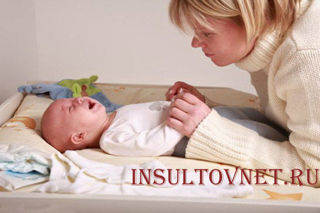 Болит голова у новорожденного
