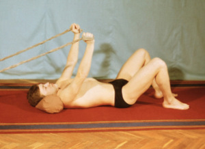 упражнения при переломе ключицы Основная часть периода восстановления после повреждения ключицы - ЛФК